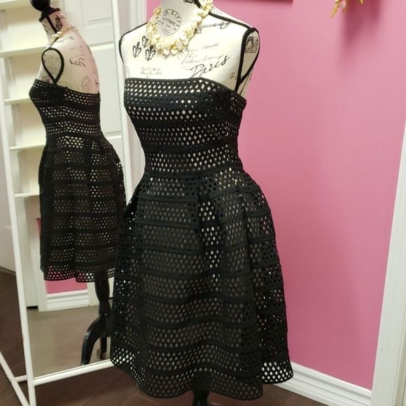NWOT 💕💕Mystic Black Stretch Lace Dress Size M - Picture 2 of 14